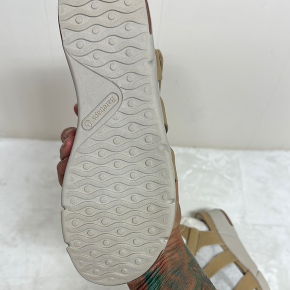 BareTraps Tan Sandals Stylish Comfort Strappy Design - Picture 2 of 16